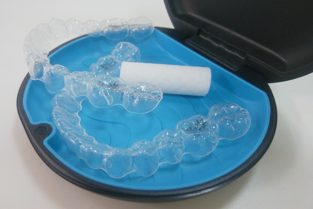 マウスピース矯正装置