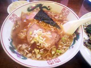 中華大学なるい 旭店 料理