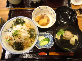 観音食堂 丼屋 七兵衛 料理